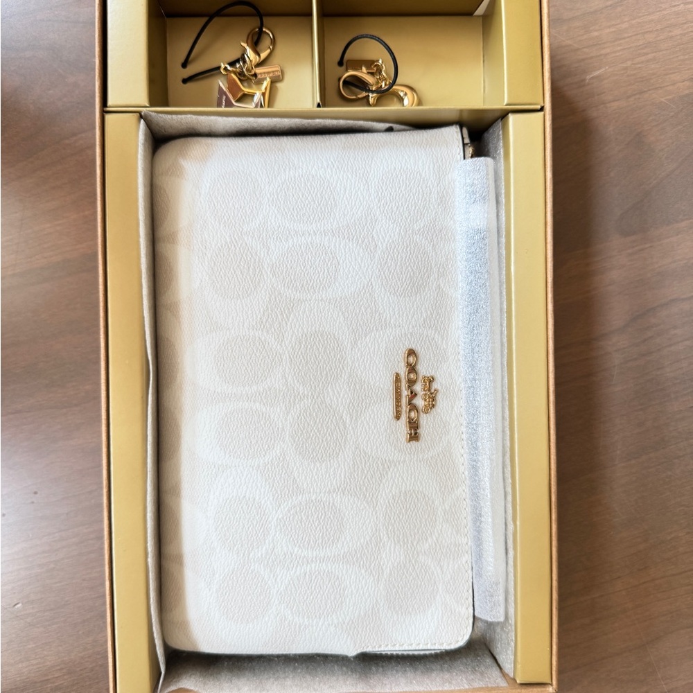 Coach White Wristlet